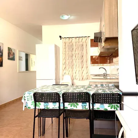 Appartement Two Bedroom In Los Cristianos Colina Ii *